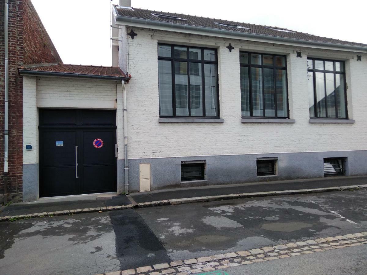 Au Detour Des Places Arras Luaran gambar